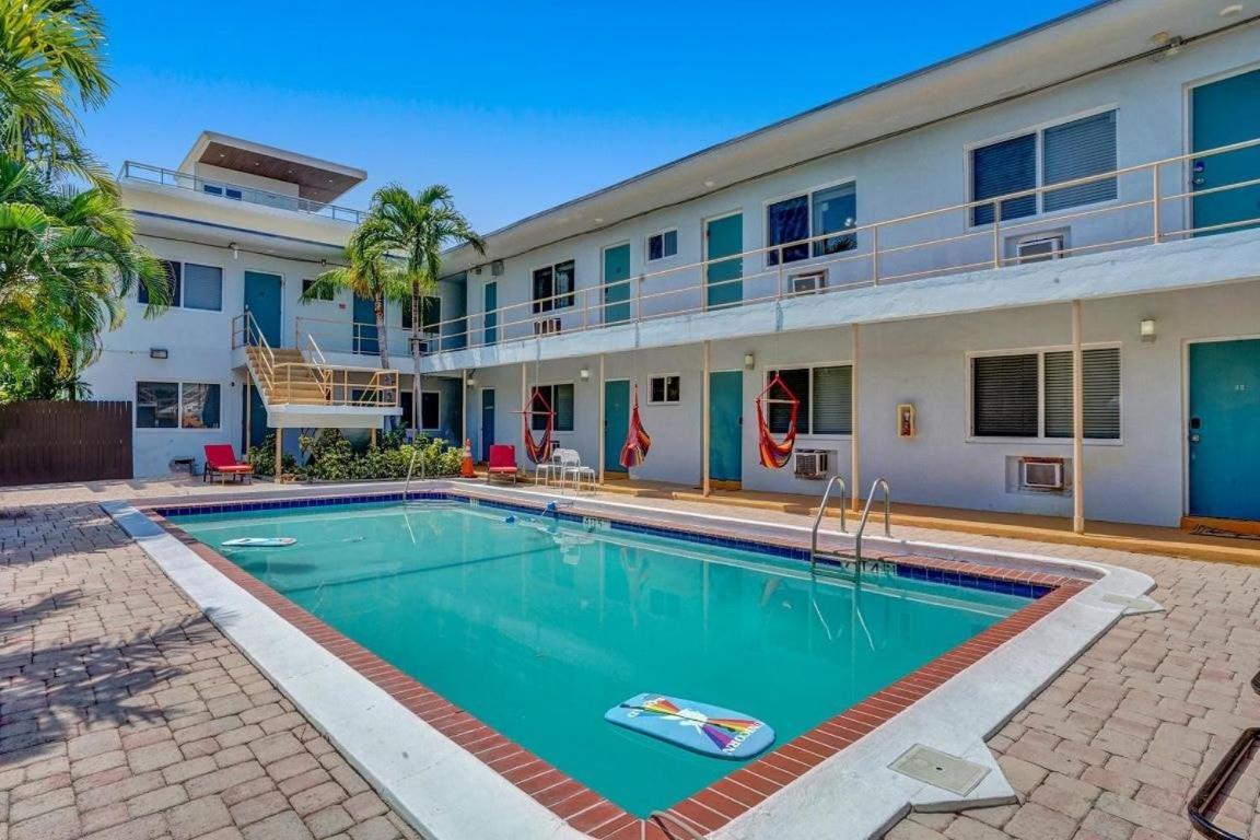 Apartament Secluded Hollywood Studio Walk To Beach Boardwalk Dania Beach Zewnętrze zdjęcie