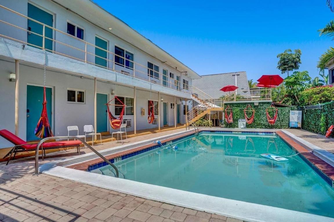 Apartament Secluded Hollywood Studio Walk To Beach Boardwalk Dania Beach Zewnętrze zdjęcie